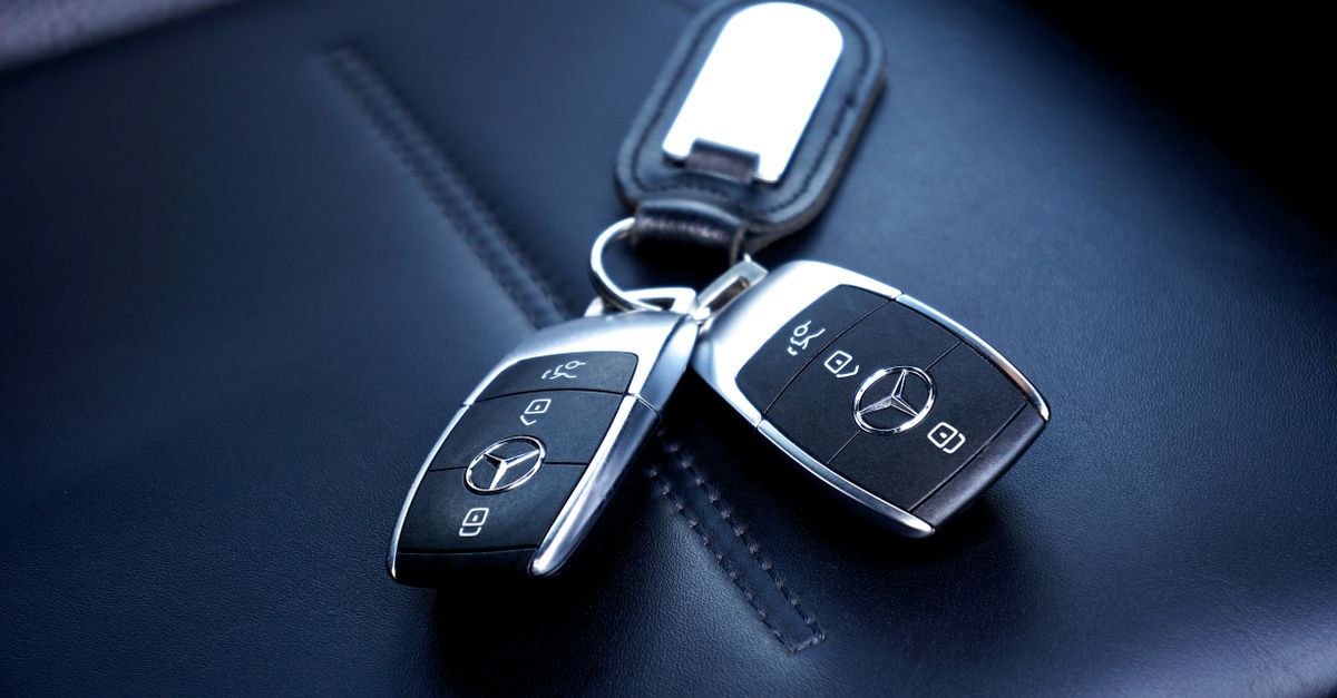 Toyota car key fob — Tremont Ave Locksmith Inc